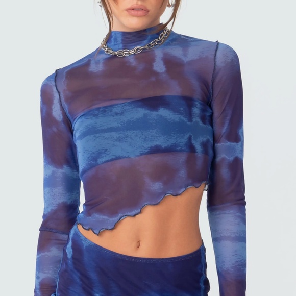 EDIKTED NINA PRINT MESH CROP TOP - Picture 1 of 12